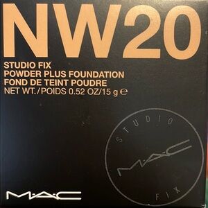 Original MAC Cosmetics Foundation Black and Tan Matte Finish